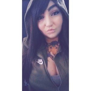 Meet your Posher, Sierra